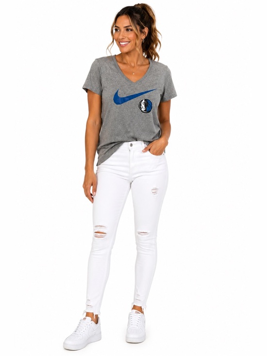 Nike Tops - Women’s Nike Mavs V-Neck